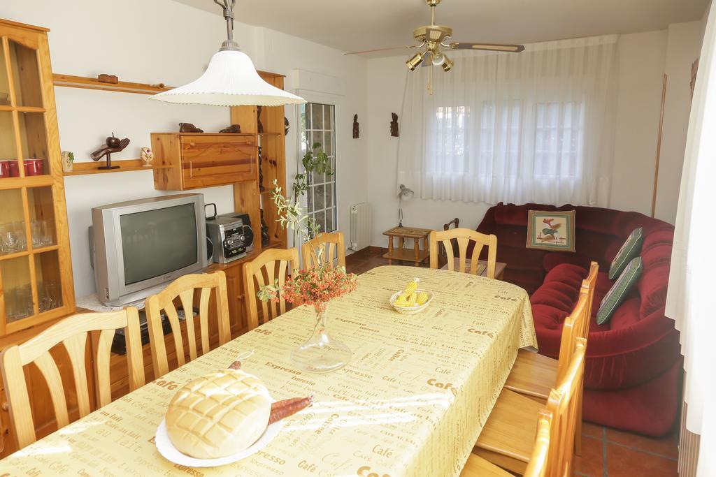 En Casa De Carlos Ortigosa del Monte Luaran gambar