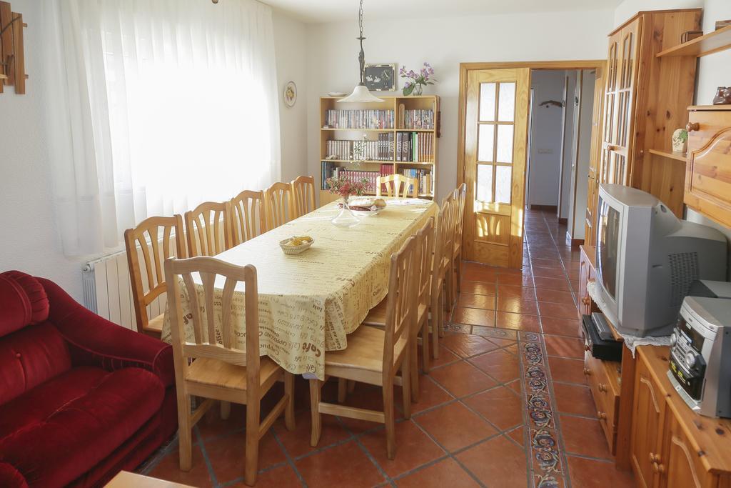 En Casa De Carlos Ortigosa del Monte Luaran gambar