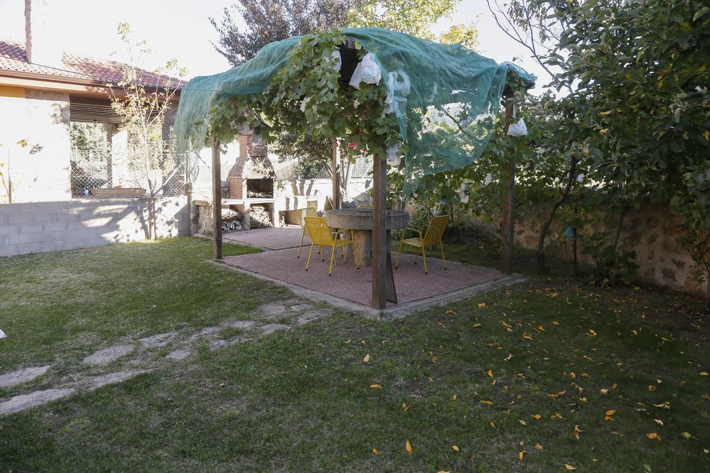 En Casa De Carlos Ortigosa del Monte Luaran gambar