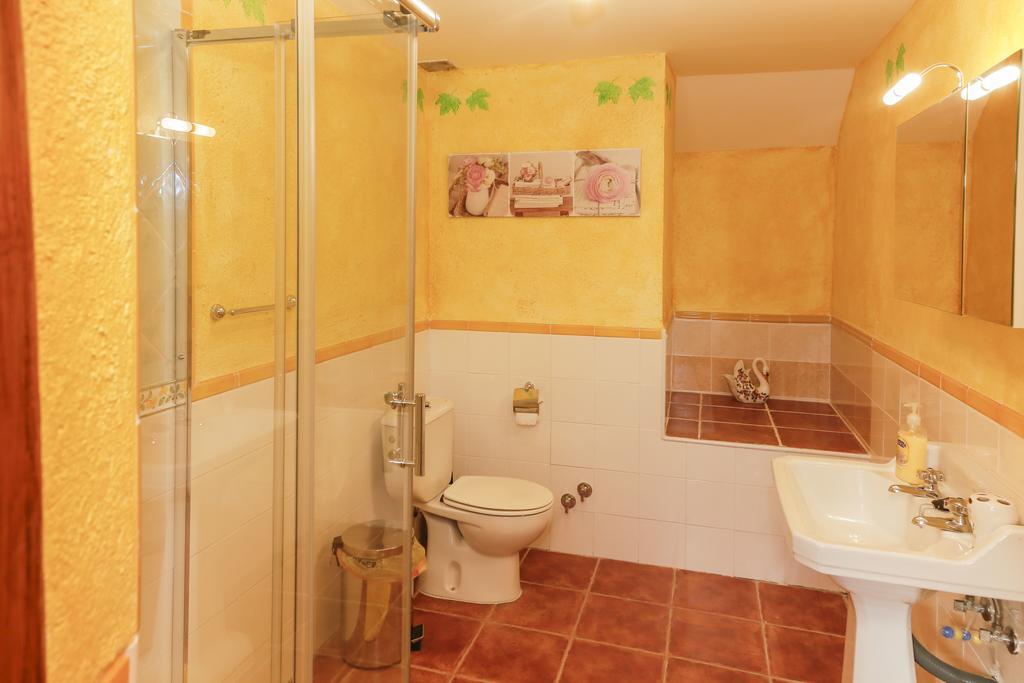 En Casa De Carlos Ortigosa del Monte Luaran gambar